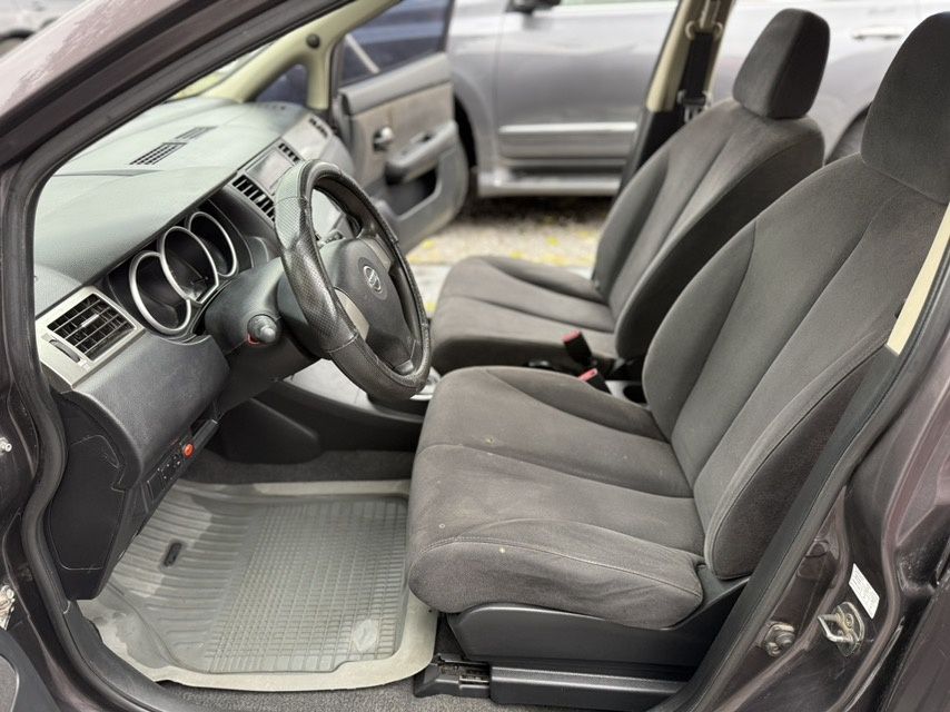 Продам Nissan Tiida  1.6i Automat 2008.