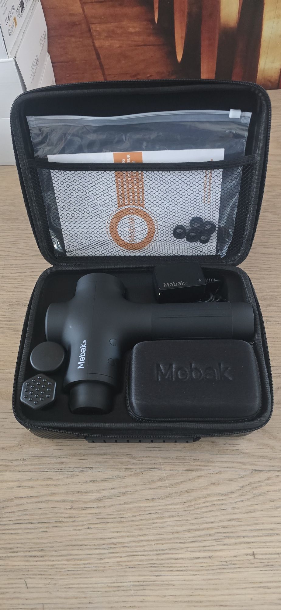 Pistolet do masażu Mebak 3 etui i 7 końcówek