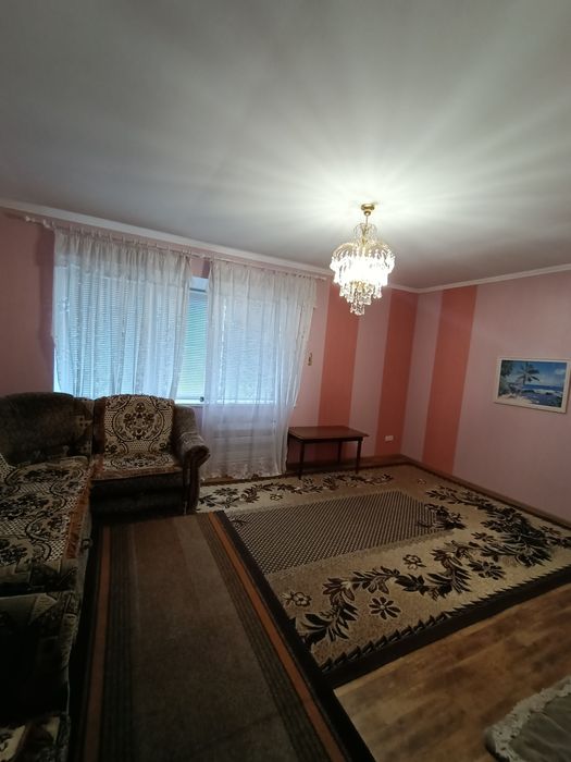 Продам будинок не великий, гараж,  готовий для проживання.