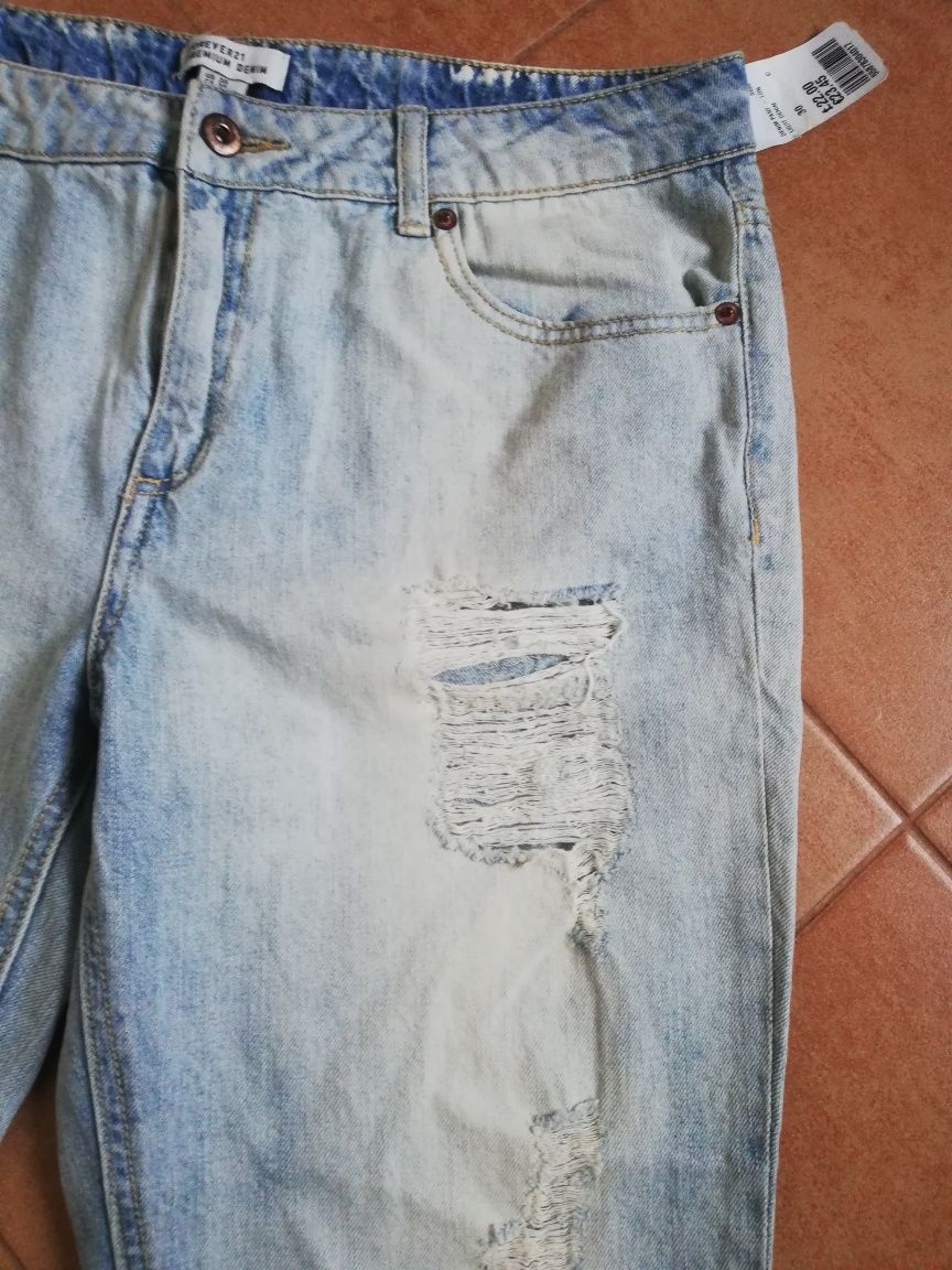 Spodnie dżinsowe z dziurami FOREVER 21 nowe, M