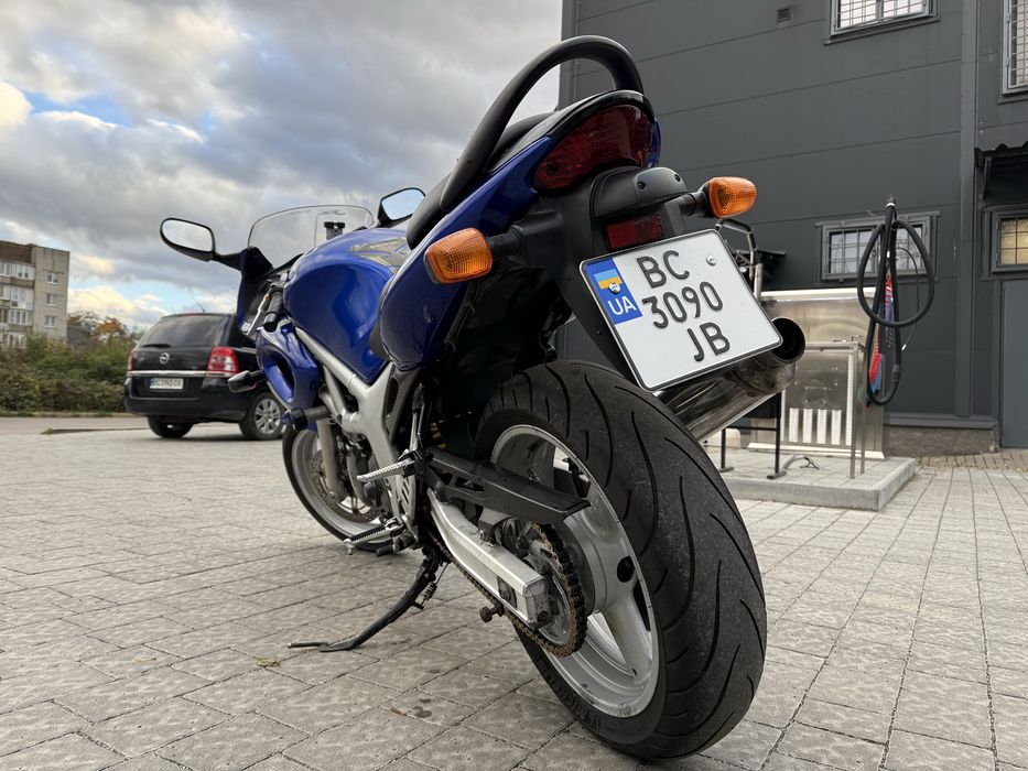 Мотоцикл suzuki sv650s