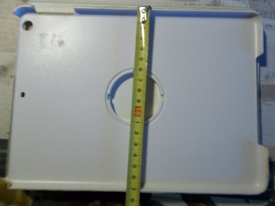 Etui na tablet biale