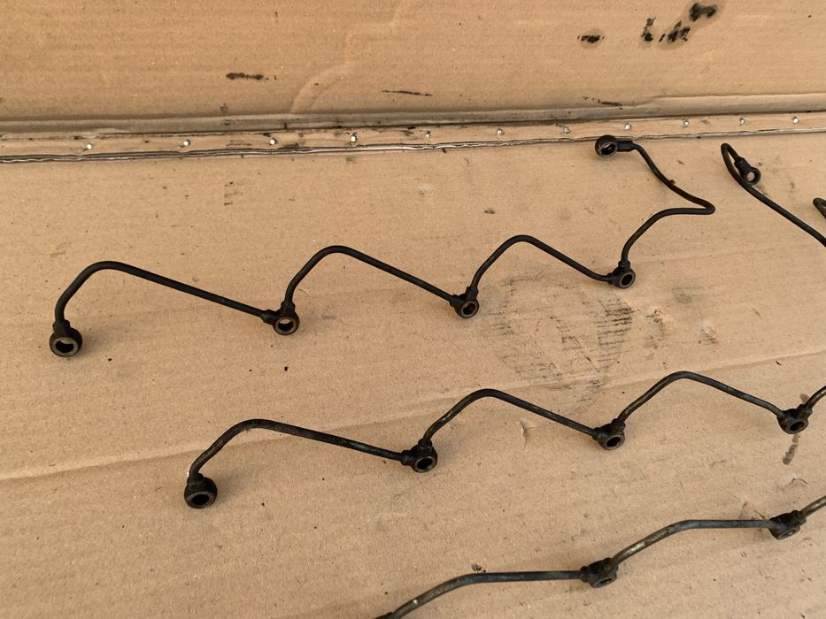 Трубка магістраль обратки 2.5 3.1 D Jeep Grand Cherokee Dodje Ram vam