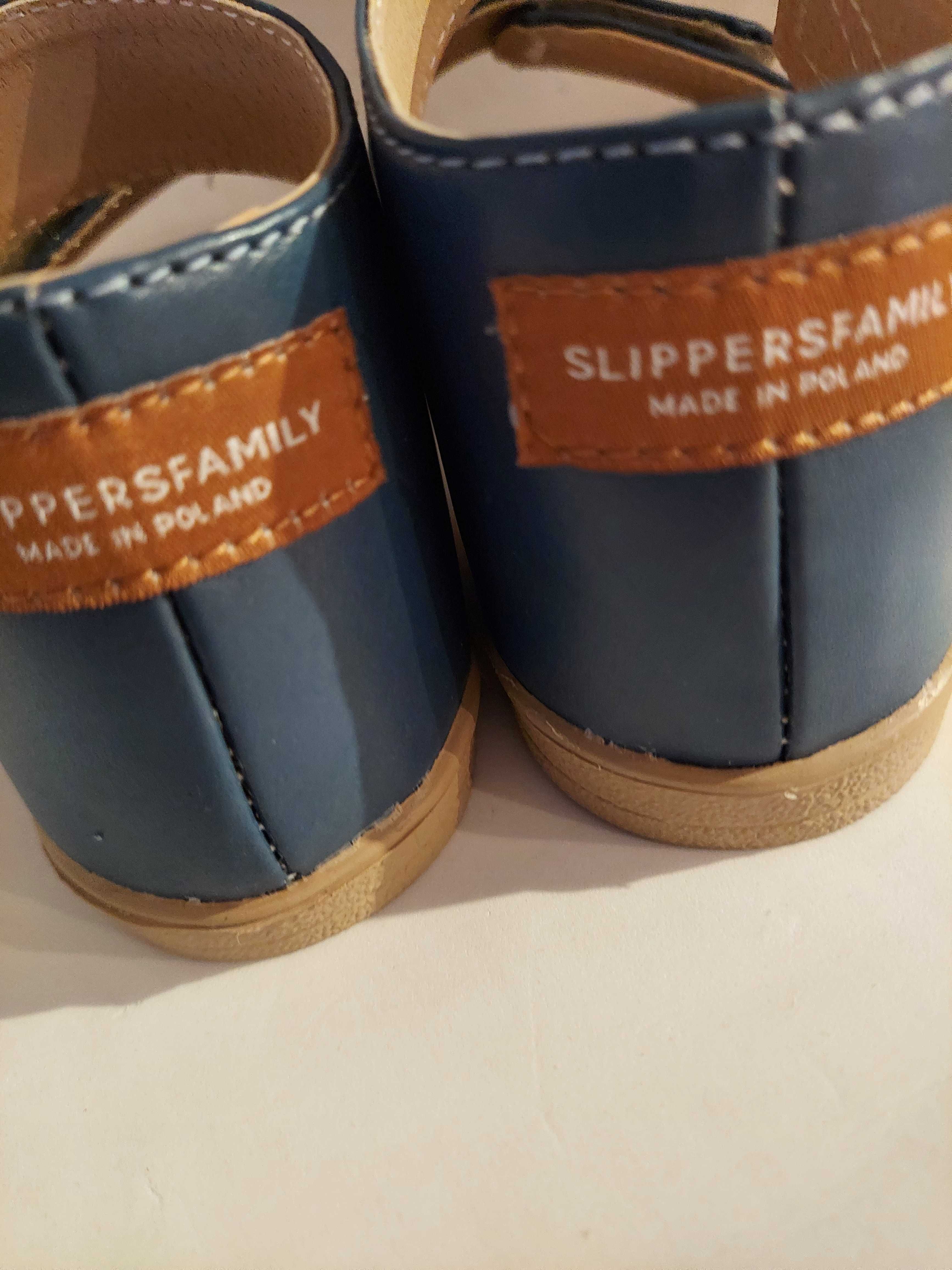 Slippers Family sandały dla dzieci wzór MARE 19,20,21/22,25 oraz 29