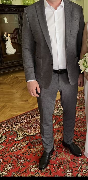 Костюм KIP , 54 розмір , куплено в Ramsey. Одівали 1 раз!