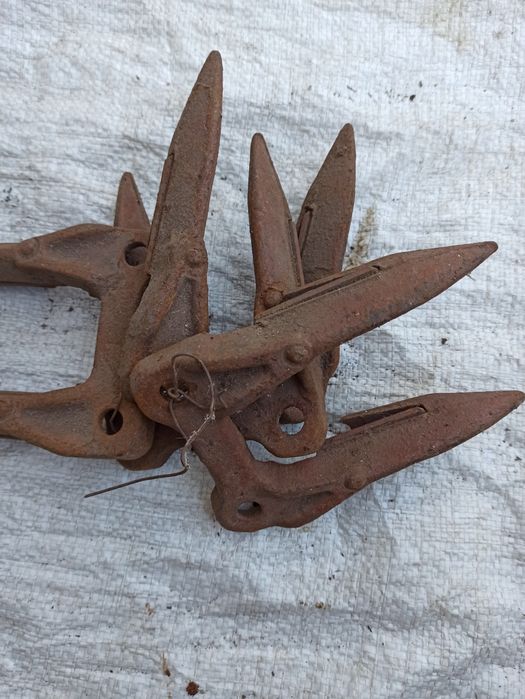 Пальці жатки ріжучого апарату двойні 4шт