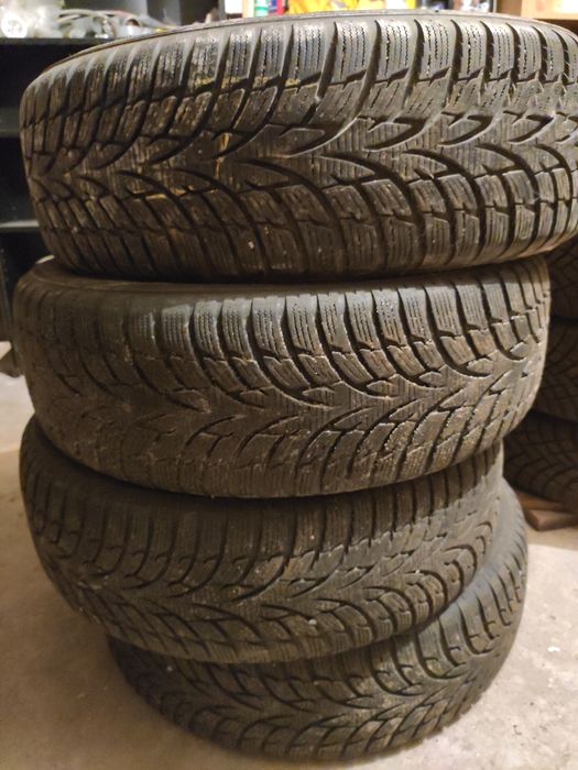 Opony zimowe Nokian 195/65R 15 4 sztuki