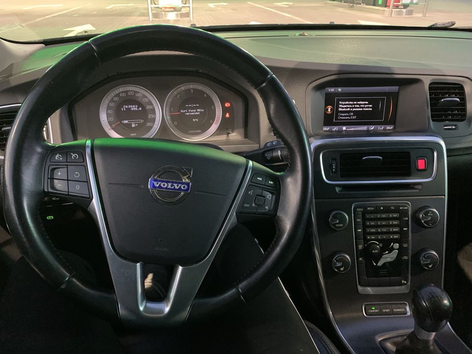 Volvo v60 2011 дизель