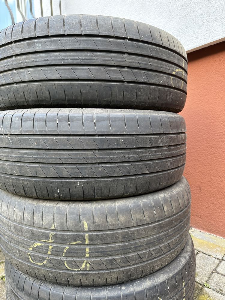 Opony letnie GoodYear Effience Grip 215/60/17