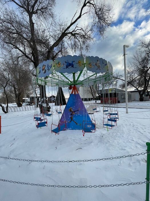 Атракціон карусель дитяча