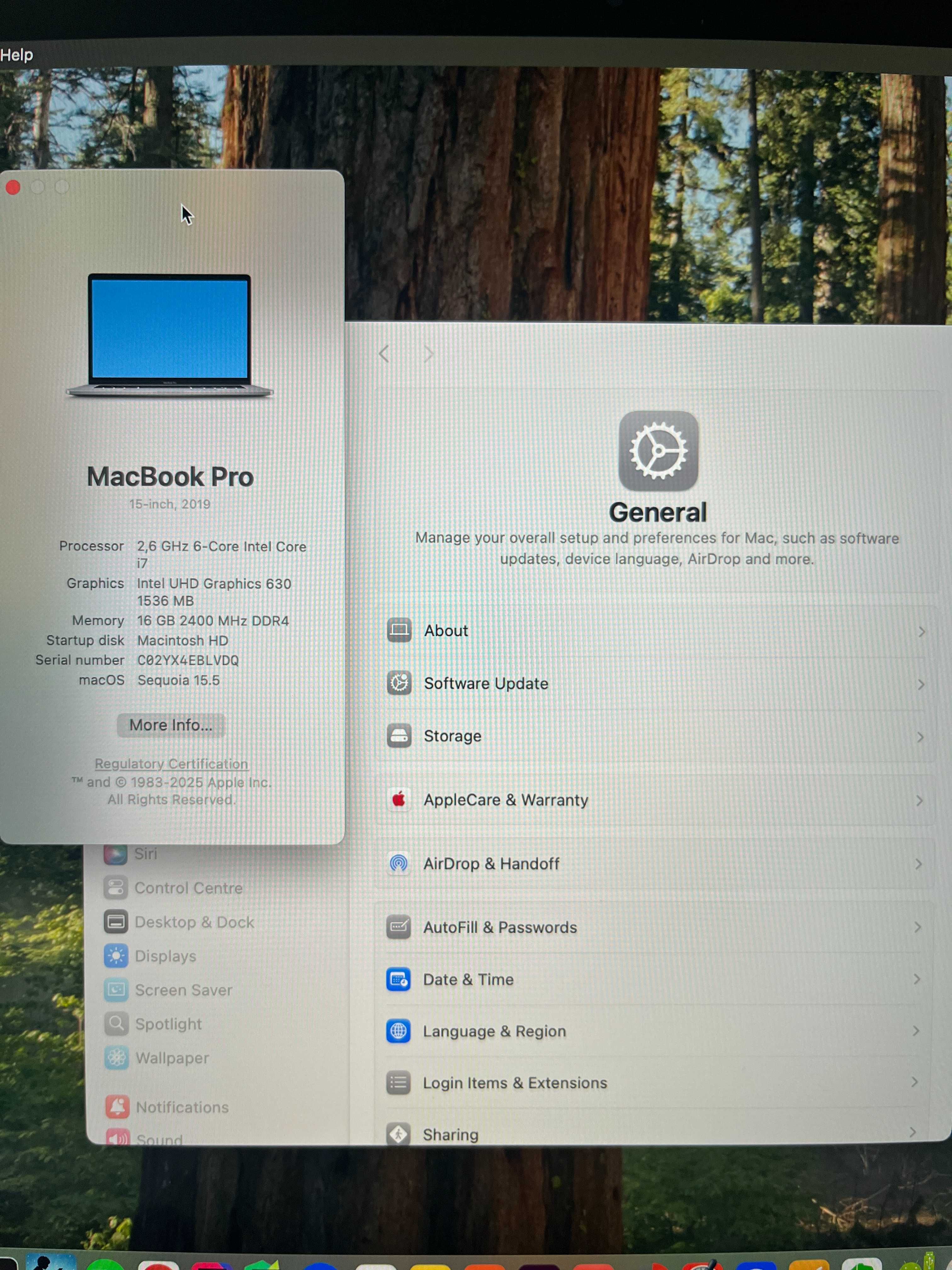 MacBook Pro 15" grudzień 2019 2,6 GHz 6-Core Intel Core i7 16 GB