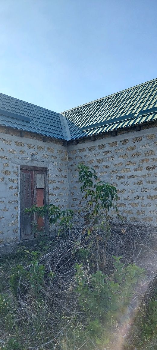 Продам недостроенный дом в с. Михайловка.