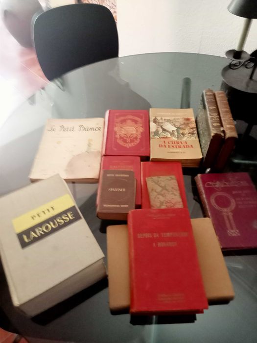 Livros antigos de autores variados