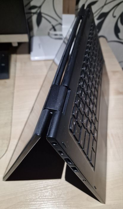 Dell Latitude 3390•IPS сенсор•i5-8250U•8/240GB АКБ 5г. Ноутбук планшет