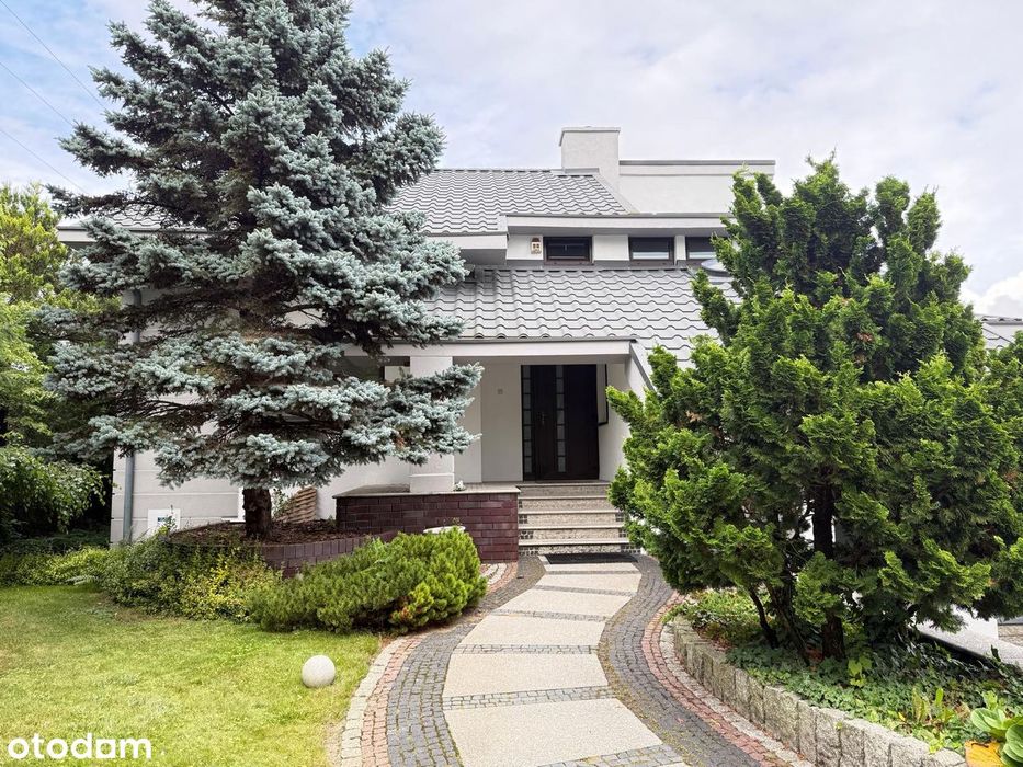 Sprzedam unikatowy dom w zacisznej dzielnicy Turku.