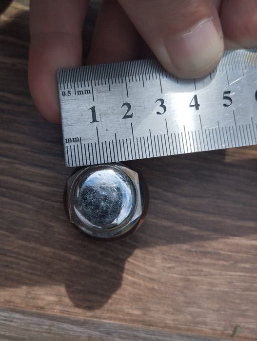 Гайки колісні toyota lexus 12 на 1,5