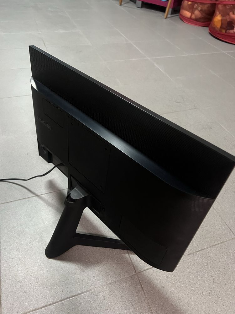 Monitor Samsung 24” 75hz