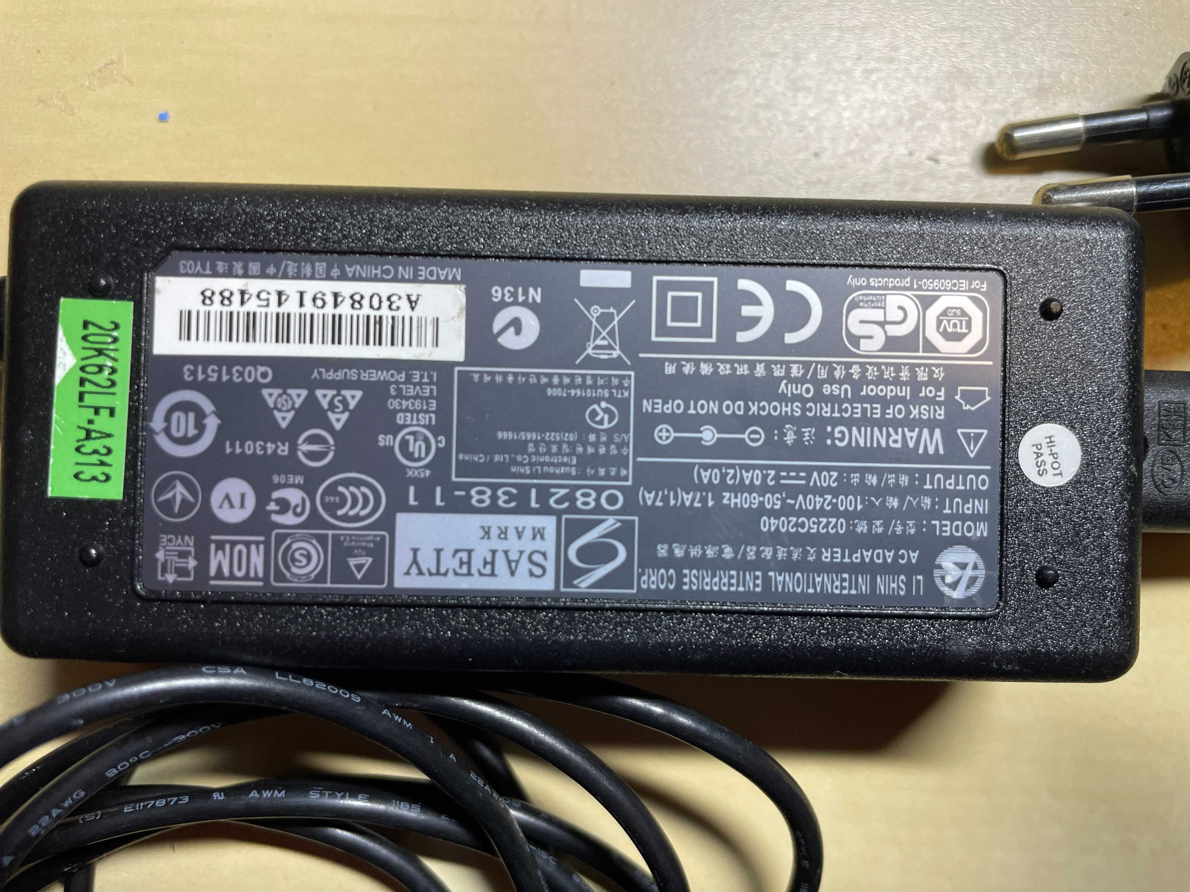 Transformador para computador 220V - 20V , 2A - 40W