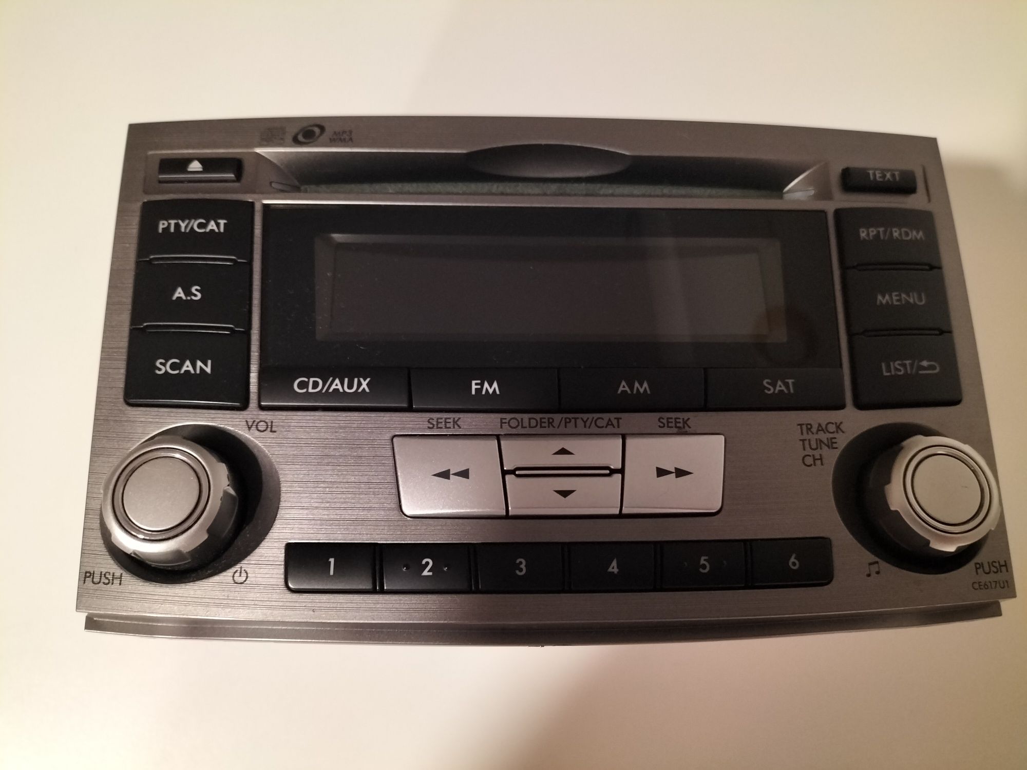 Radio Subaru legance5