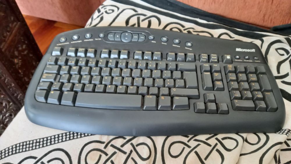 Microsoft Wireless Keyboard64575407758978121