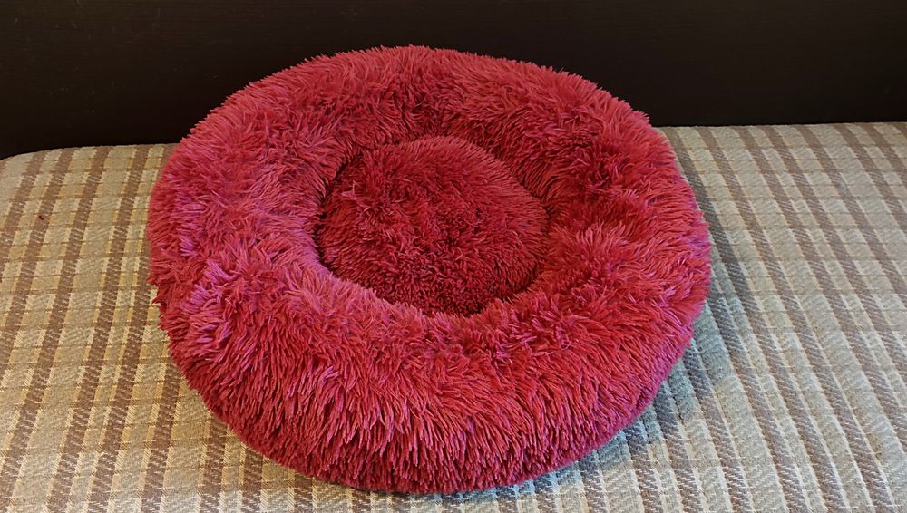 Спальное место, лежанка, лежак для животных.