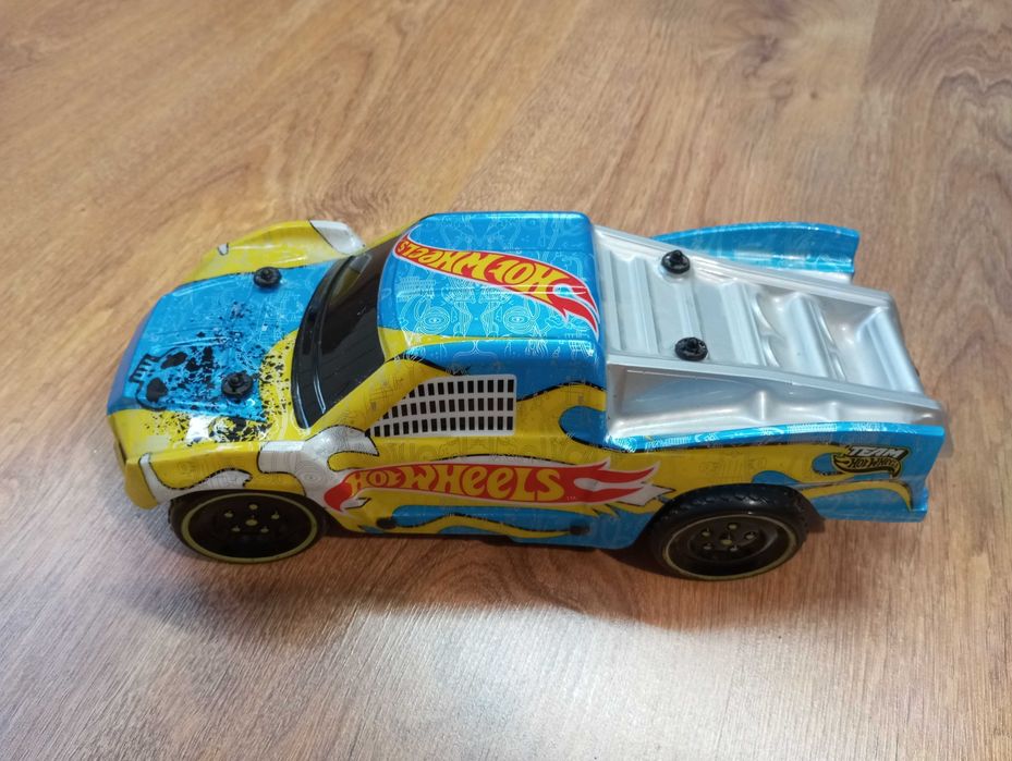 Hot wheels auto sterowane