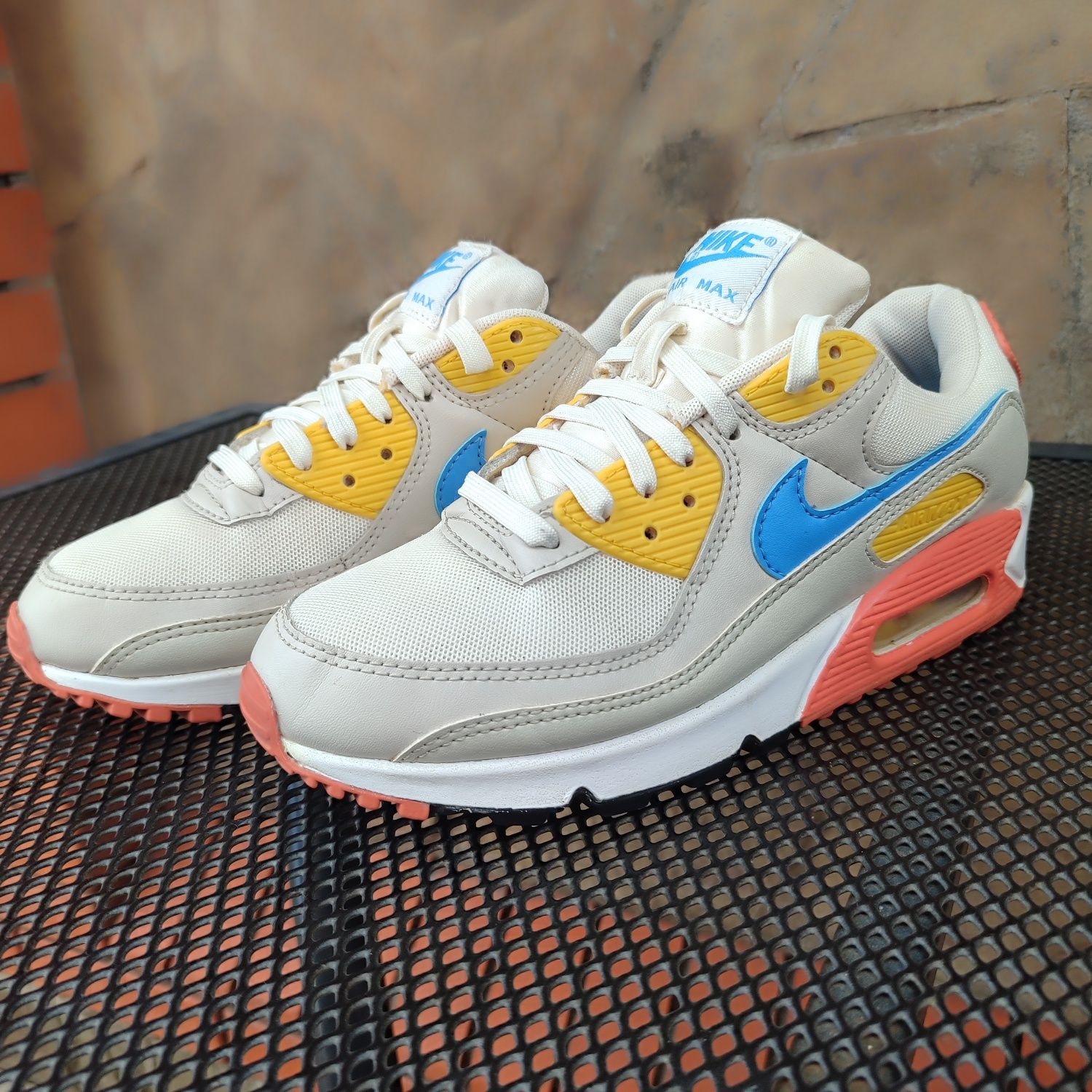 Кроссовки Nike Air Max 40 размер (оригинал)