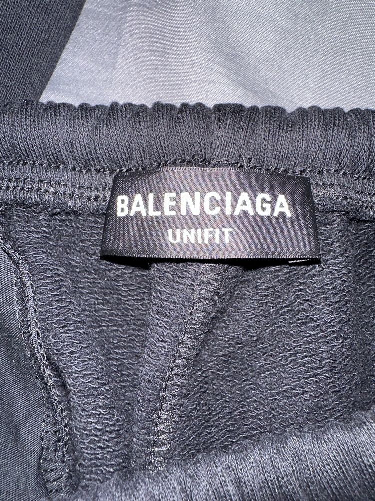 Спортивные штаны Balenciaga 3b