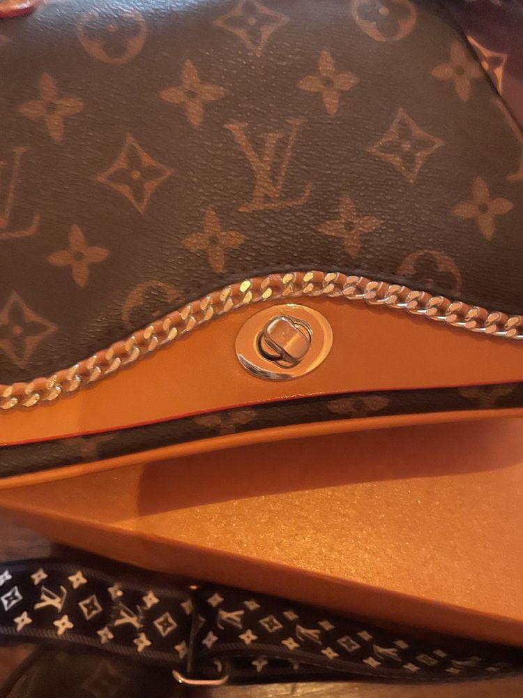 Сумка клатч Louis Vuitton