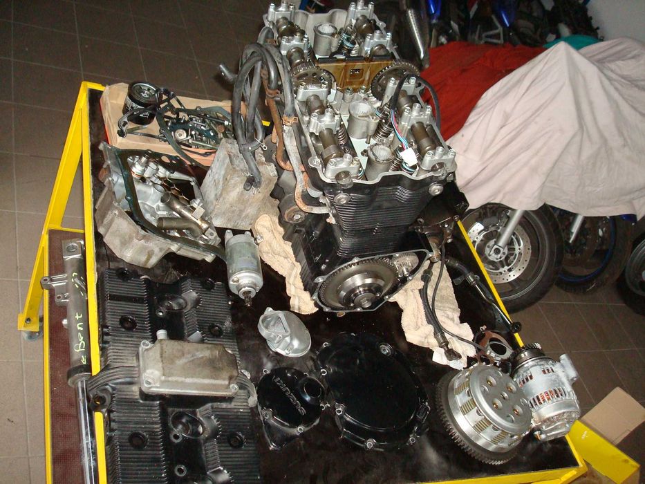 Suzuki GSF 650 06r - silnik kosz sprzęgłowy części