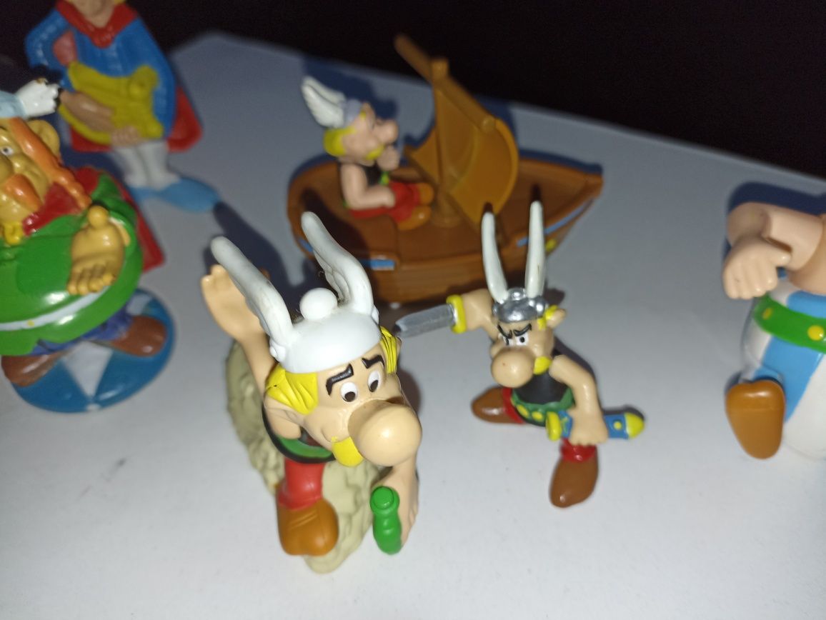 10 starych vintage figurek z bajki Asterix i Obelix