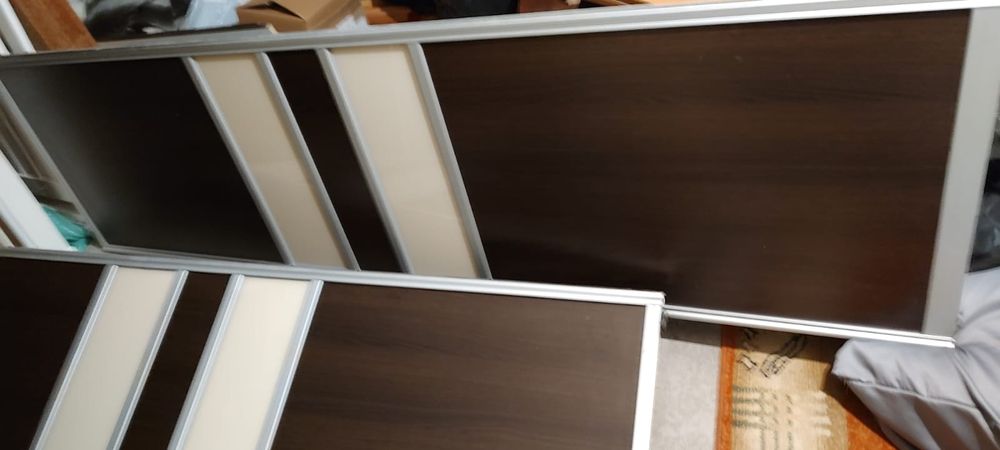 Szafa ubraniowa przesuwna szerokość 140*251