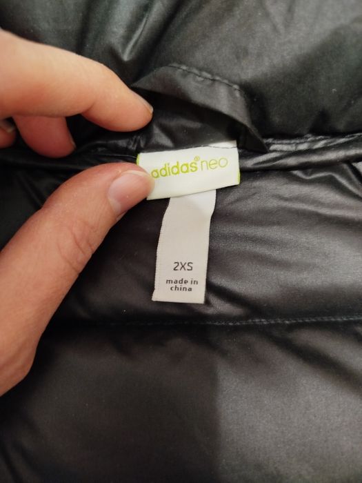 Осіння жіноча/підліткова куртка пуховик Adidas розмір 2XS