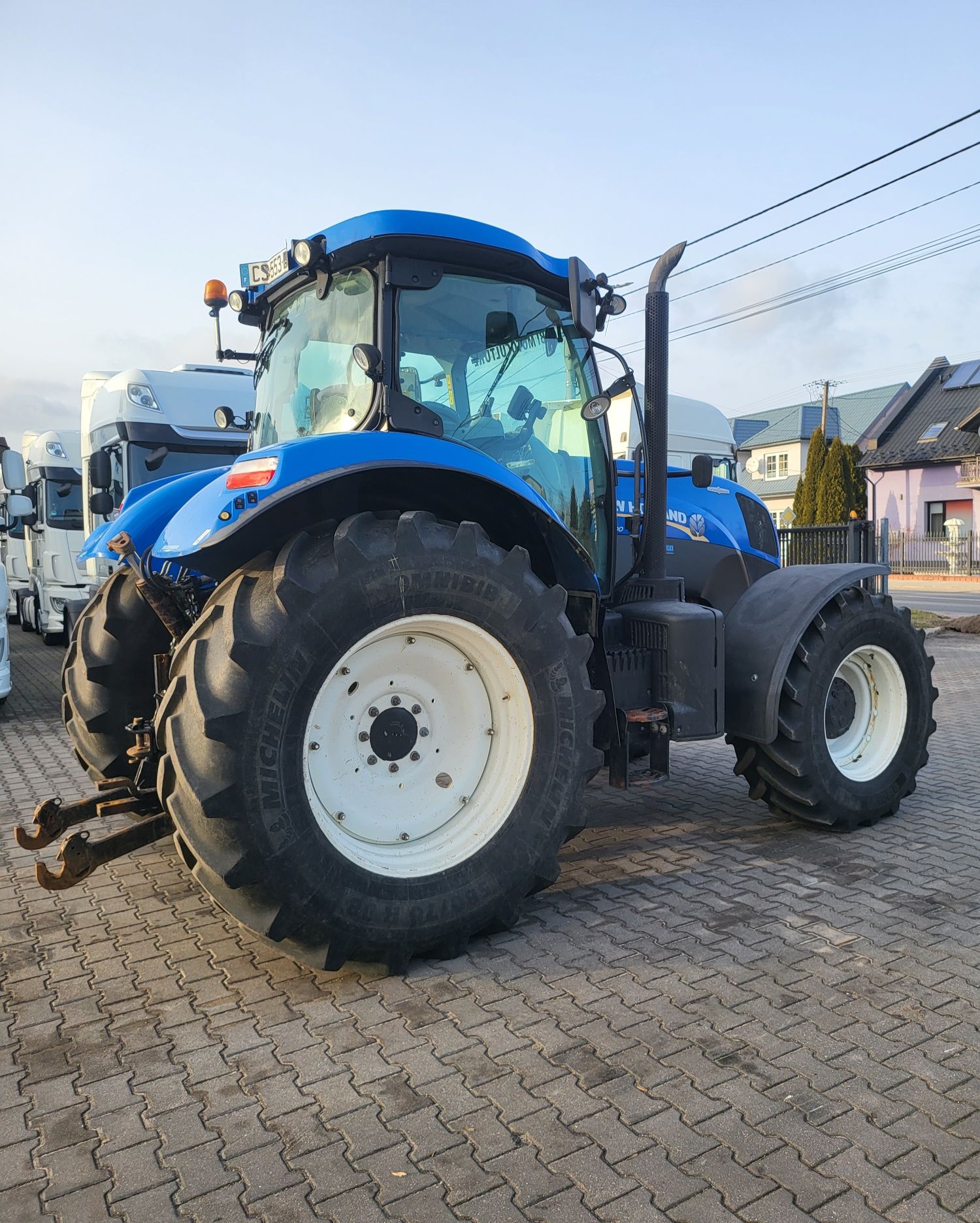 New Holland T7200, 2013, 4600mth
R- 2013, 4600 MTH

R- 2013, 4600 MTH