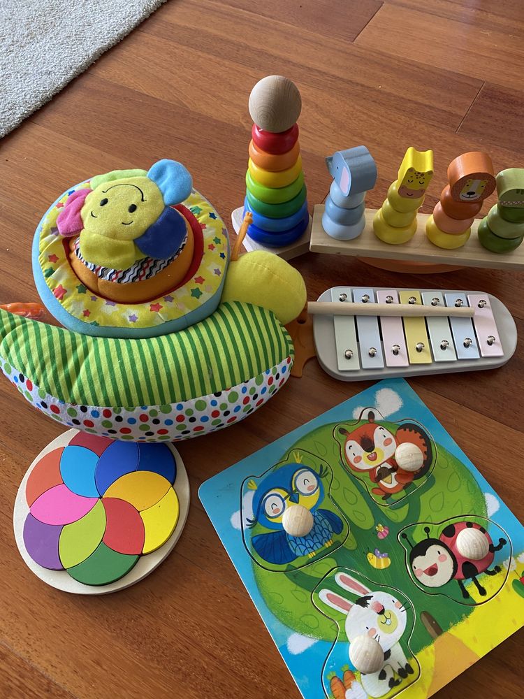 Conjunto brinquedos bebé / criança