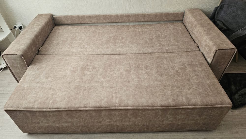 Диван  150 * 200
