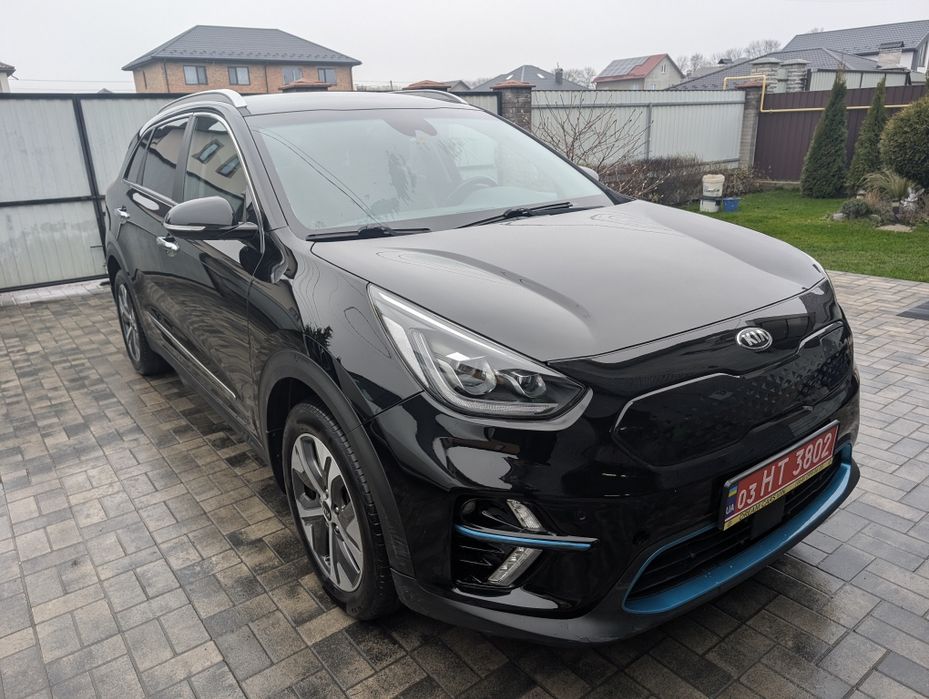 Продам Kia Niro 64кВ