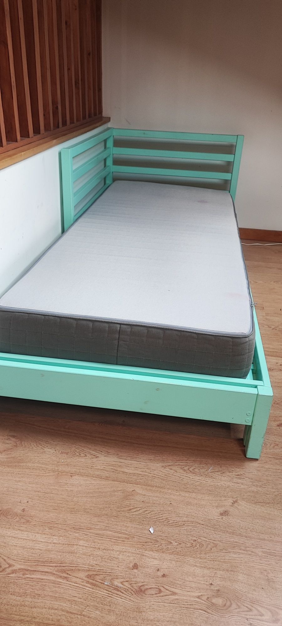 Cama de solteiro 80x200 extensível e colchão