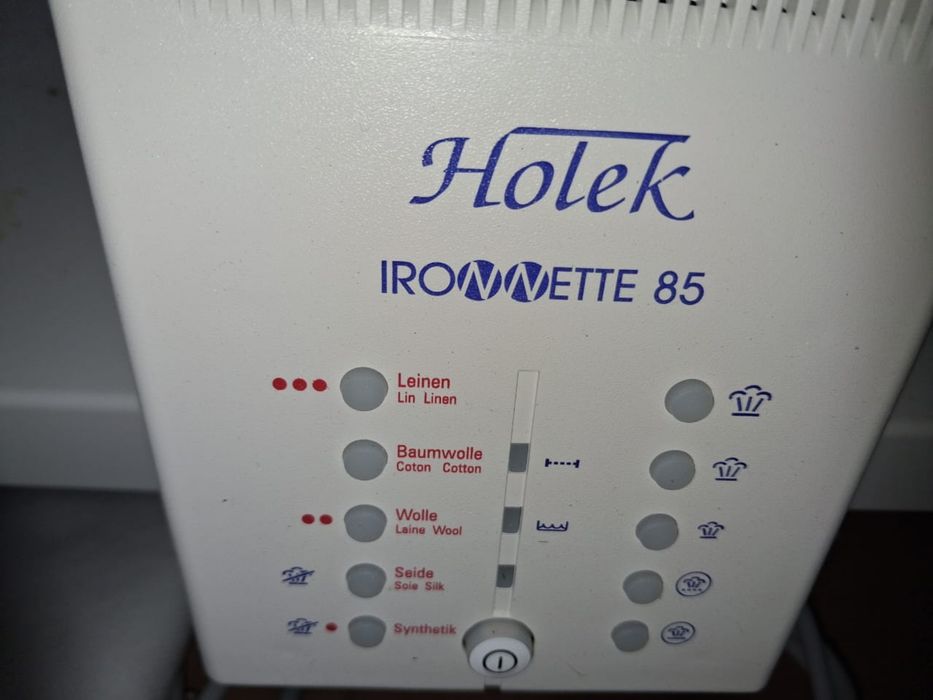 Гладильный каток IRONNETTE 85 HOLEK