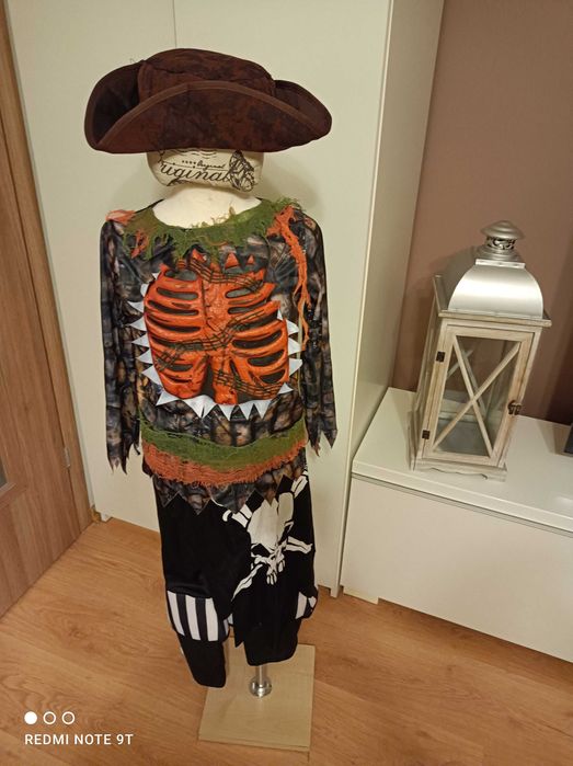 Strój karnawałowy PIRAT PIRATA przebranie halloween 122/128 (26)