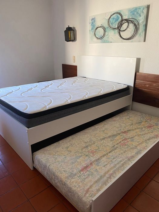 Cama de casal a venda