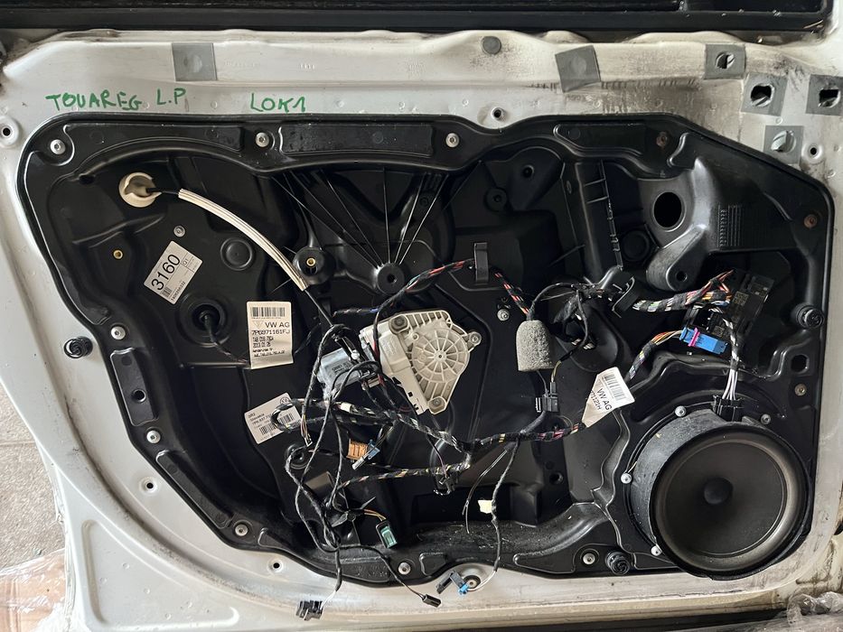 Склопідйомник, механізм склопідйомника, комплектуючі дверки touareg nf