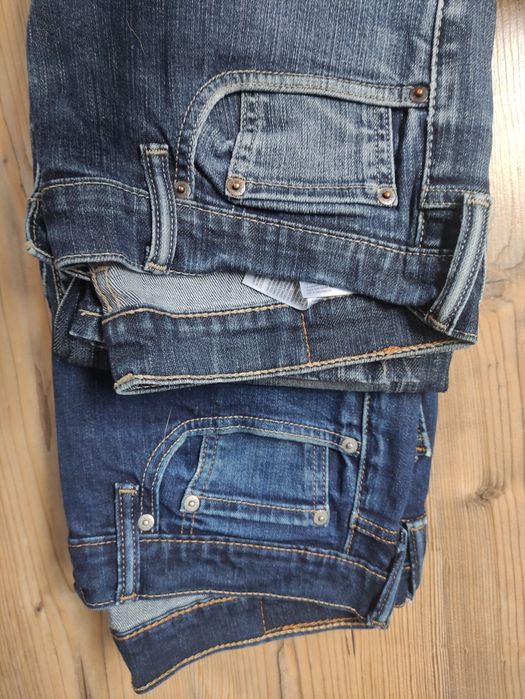 Długie spodnie rurki Levi's rozmiar L