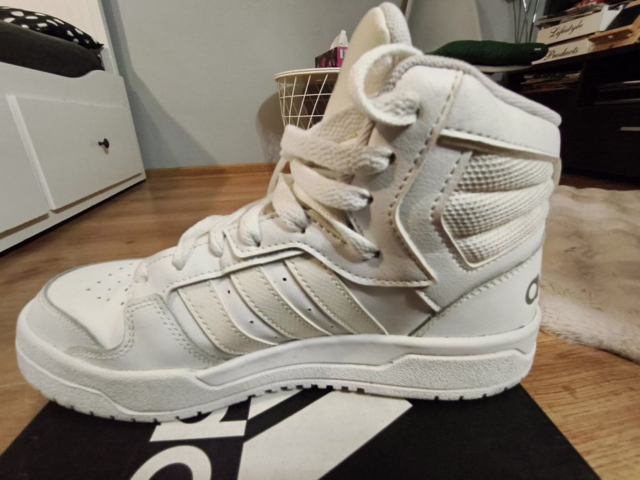 Buty  adidas damskie Entrap MID EG4341 rozmiar 40/2/3 sneakersy