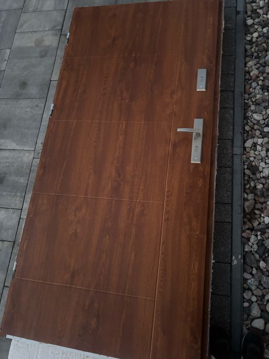 Drzwi zewnetrzne KMT