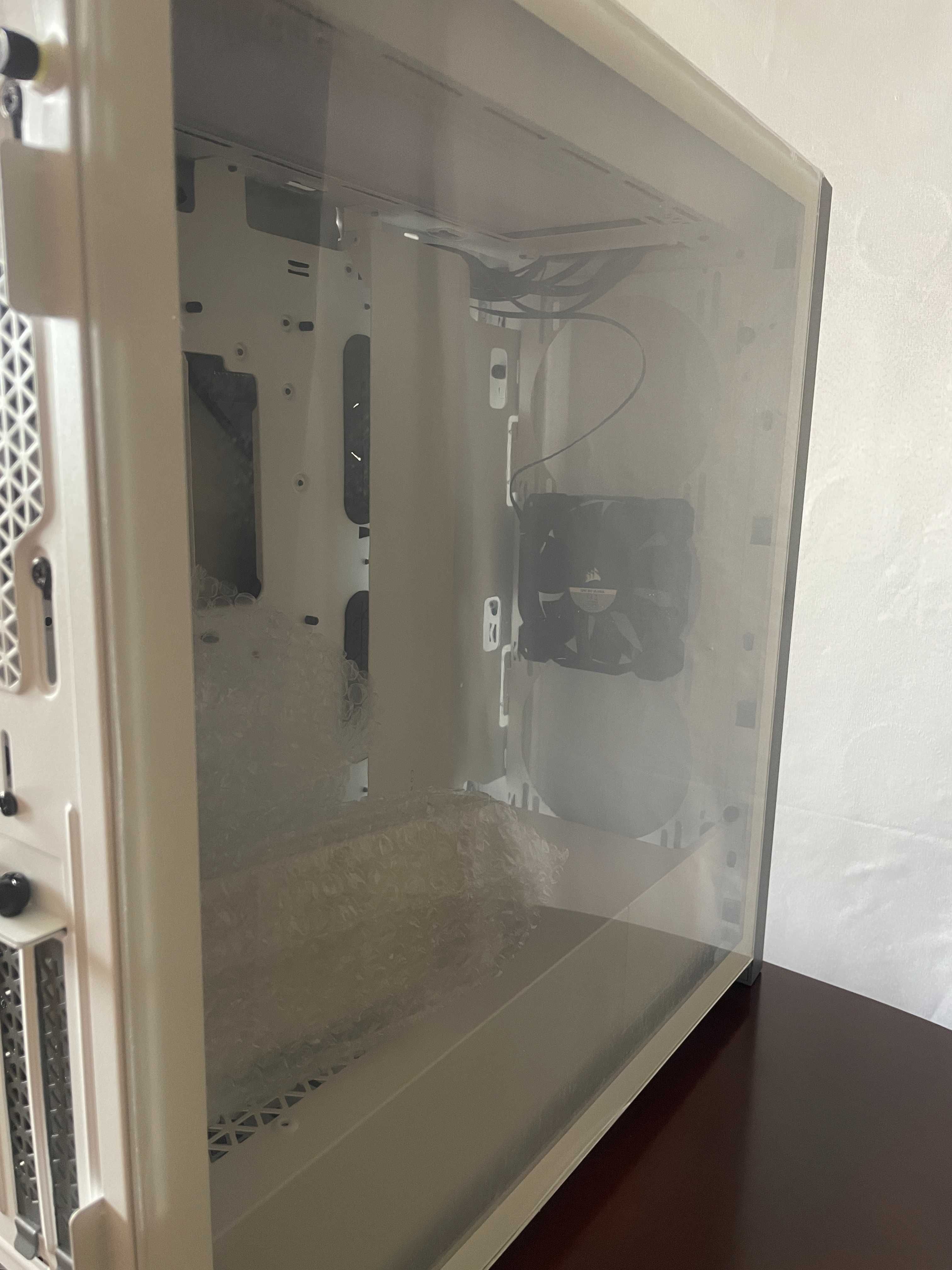 Корпус для пк Corsair 5000D Tempered Glass