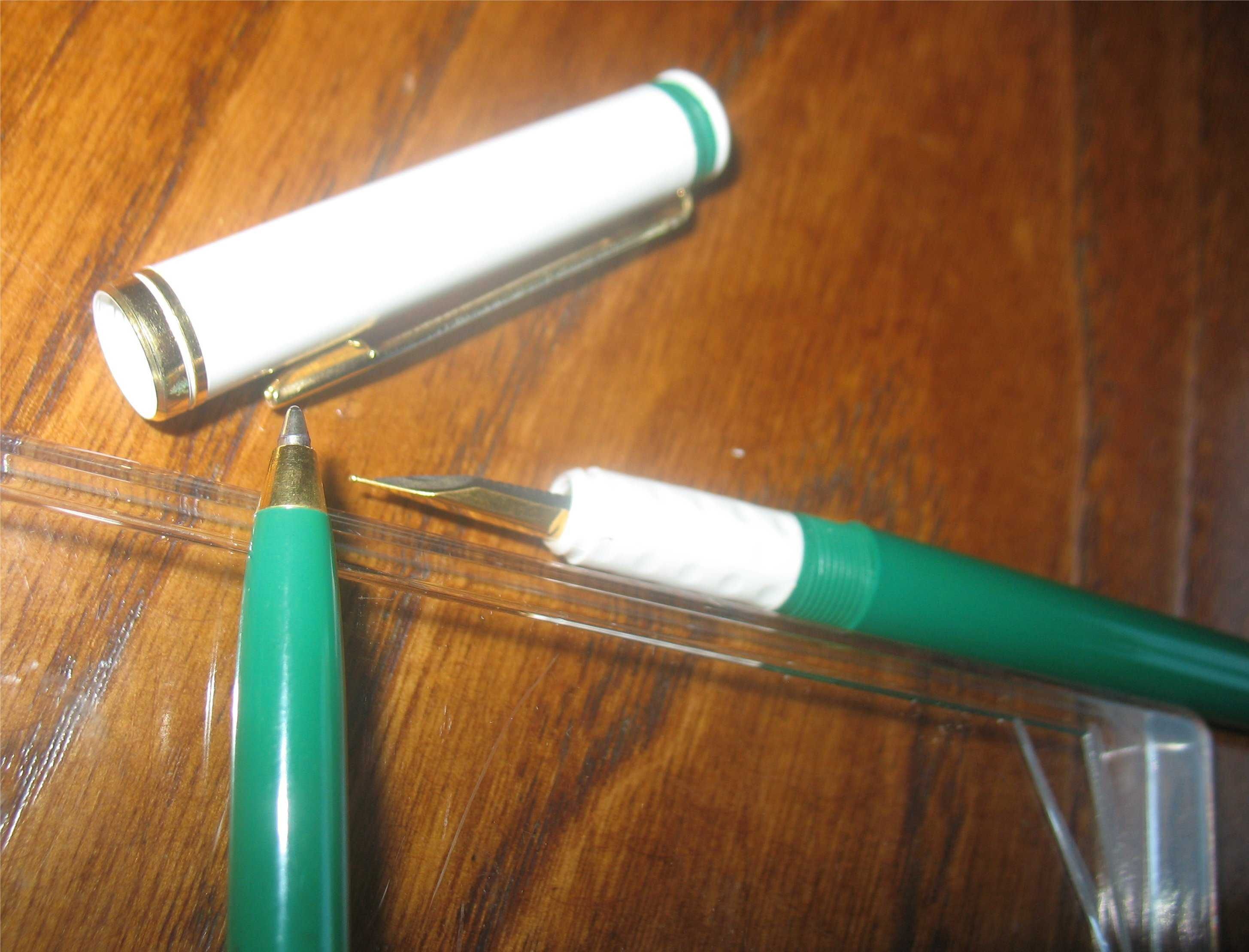 Conjunto Vintage de 2 Canetas - Ballpoint e Tinta Permanente