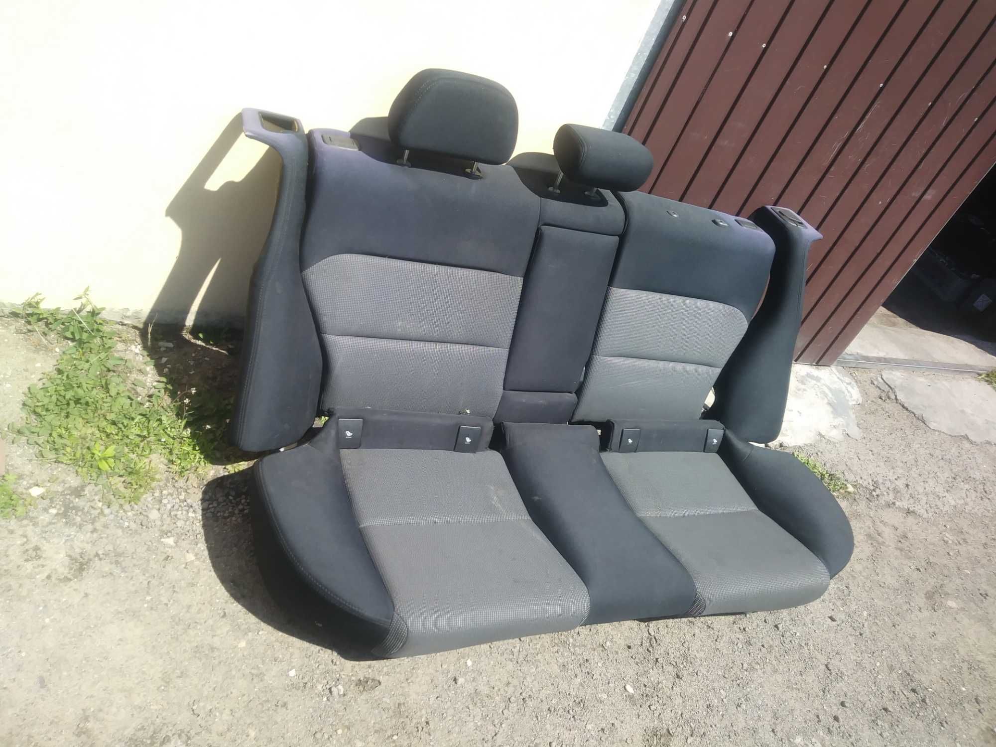 Subaru Legacy 4 IV Fotele przód i kanapa Tył KOMBI Komplet - Grzane