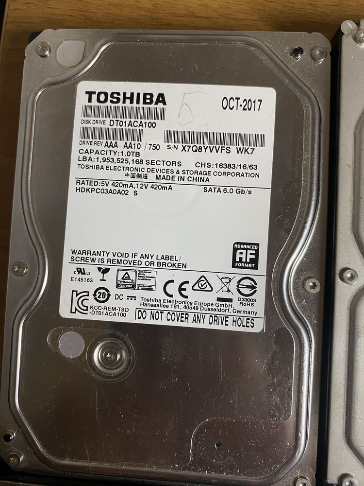 HDD жорсткі диски 1Тб /2Тб