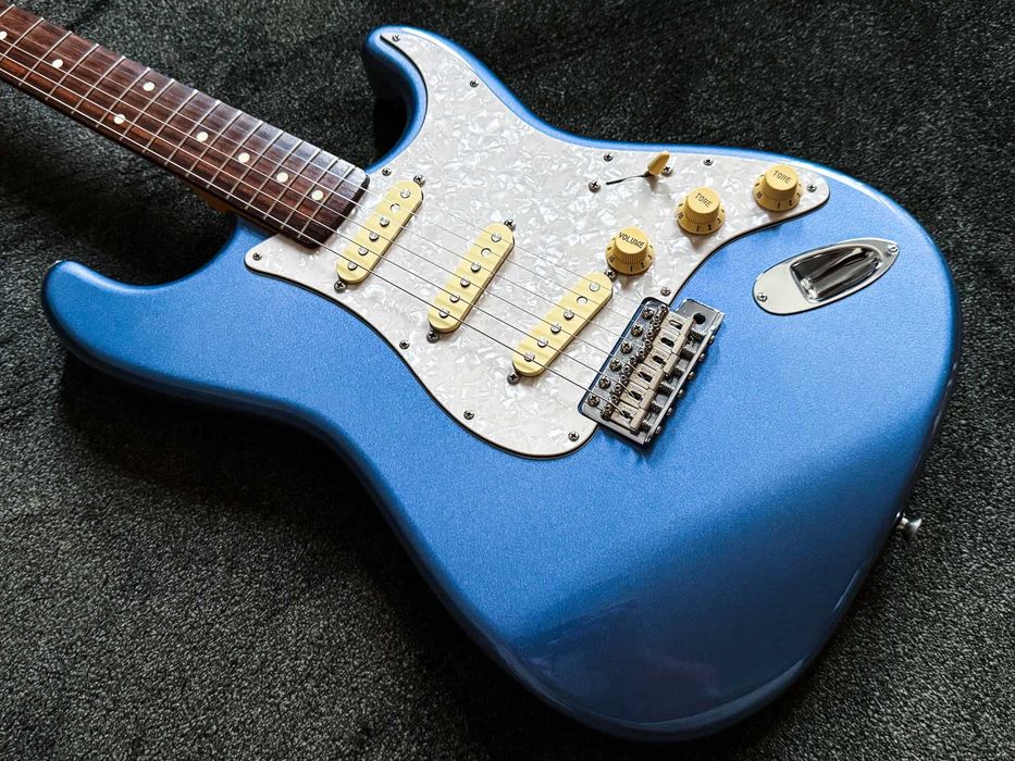 Fender Japan Classic '60s Stratocaster Old Lake Placid Blue